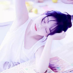 馮潔