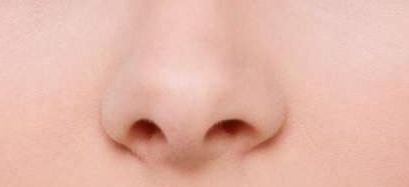 昆明哪家醫(yī)院在隆鼻、除皺、豐太陽(yáng)穴等方面表現(xiàn)出色？