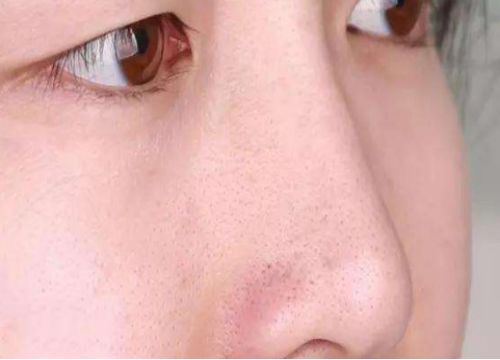 成都忠愛醫(yī)療美容整形診所醫(yī)生實力如何？