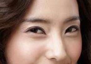 深圳哪家綜合醫(yī)療美容醫(yī)院在2023年面部年輕化效果比較好？深圳面部年輕化綜合整形醫(yī)院綜合排名前幾位高度權(quán)