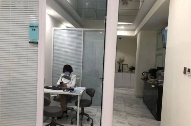 北京悅秀醫(yī)療美容門(mén)診部_面診室