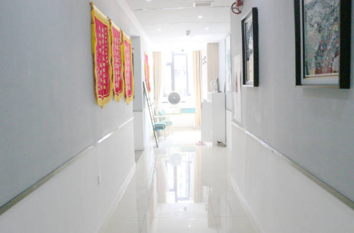 畢節(jié)利美康醫(yī)療美容門診部_環(huán)境