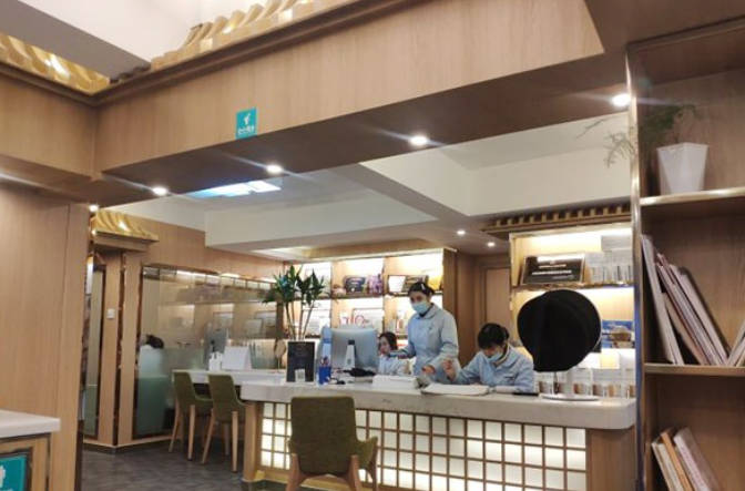 成都潤美玉之光醫(yī)療美容門診部_環(huán)境