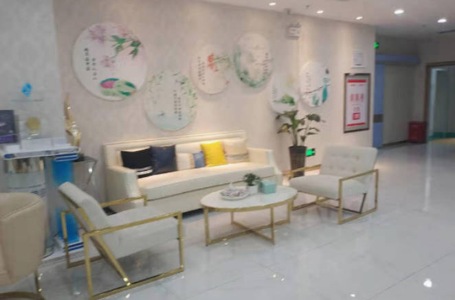 深圳羅文麗格醫(yī)療美容診所_休息區(qū)