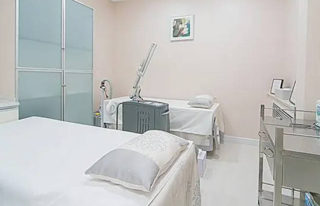 齊齊哈爾繡顏摯美醫(yī)療美容門診部_休息區(qū)