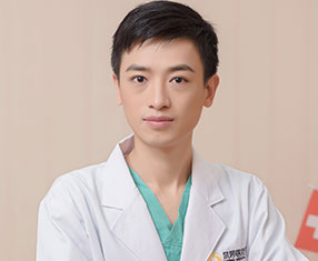 李立國