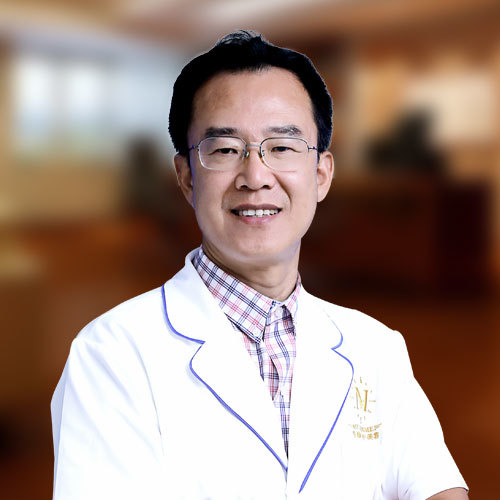 李愛群