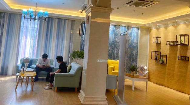 寧德韓美醫(yī)療美容門診部_大廳