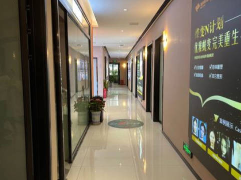 懷化美蒂珂醫(yī)療美容門診部_走廊