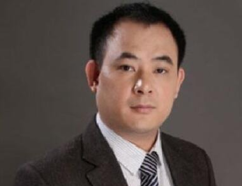 董小飛