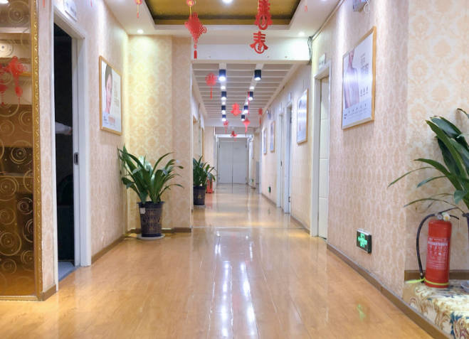 達州妃美醫(yī)療美容門診部_走廊