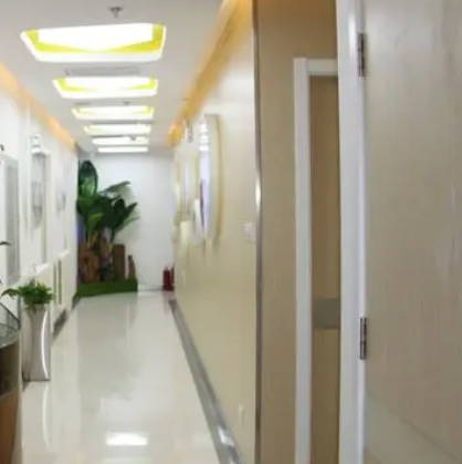 烏魯木齊馬龍醫(yī)療美容門診部_走廊