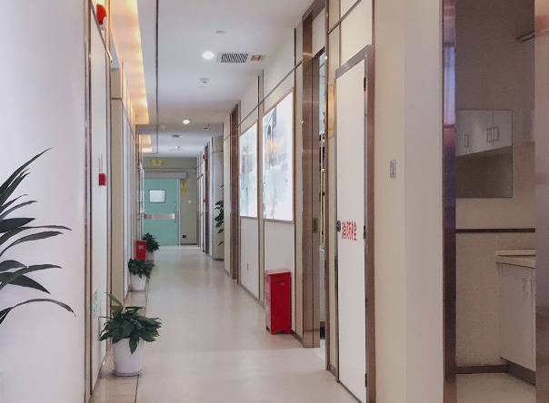廈門欣醫(yī)美整形外科門診部_走廊