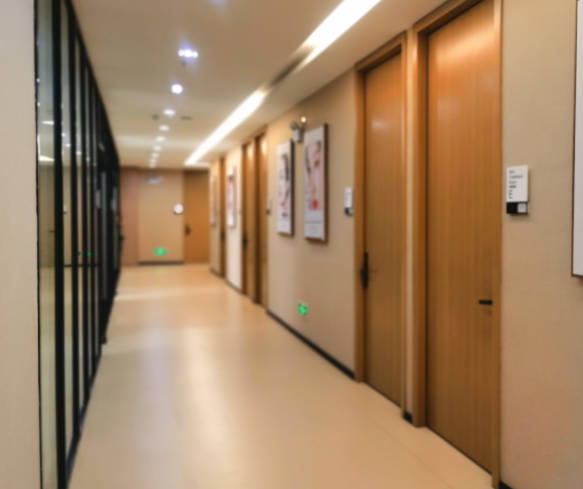 鄭州顏圖麗人醫(yī)療美容門診部_走廊