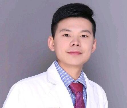 李少華