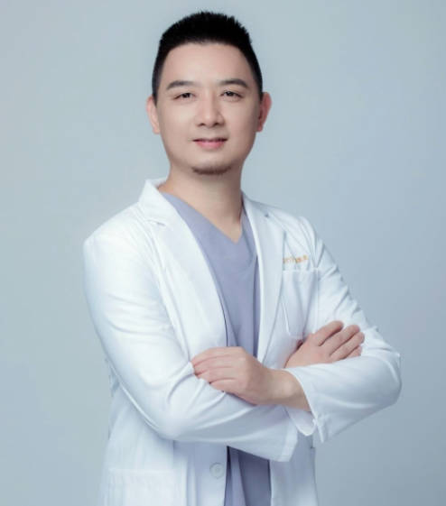 李瑤