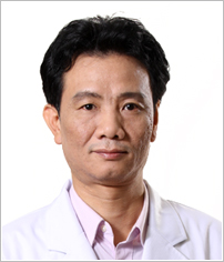 王堅強