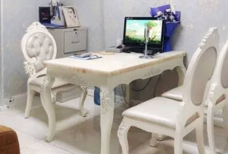深圳港丹醫(yī)療美容門診部_咨詢室