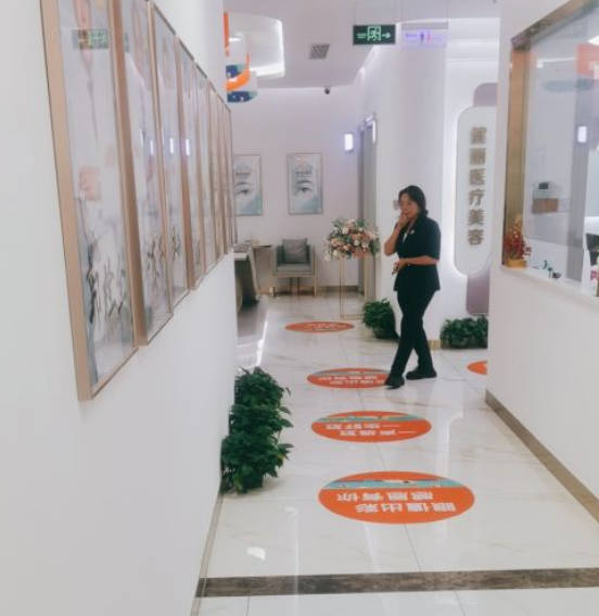 深圳健麗醫(yī)療美容門診部_走廊
