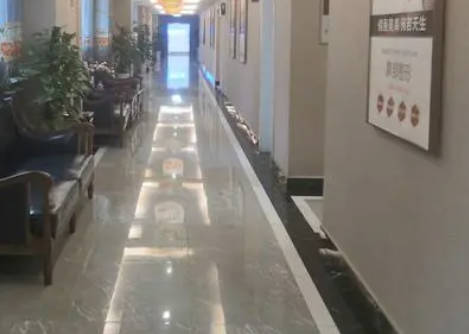 深圳東港醫(yī)療美容門診部_走廊