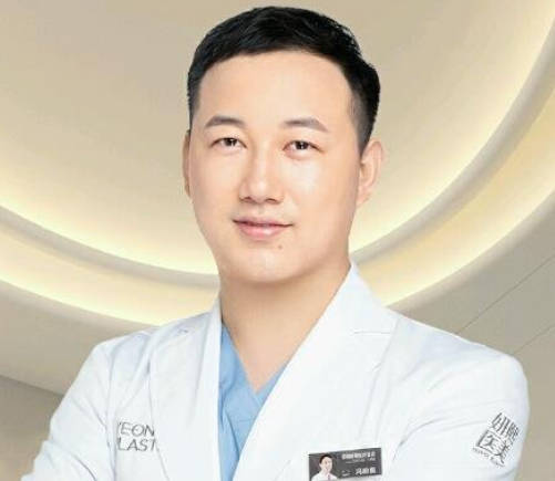 馮盼奧