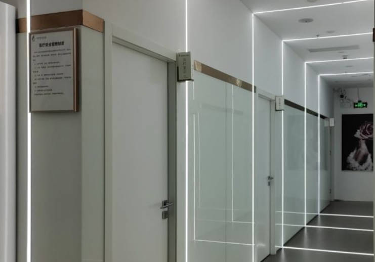 深圳昕美醫(yī)療美容診所_走廊