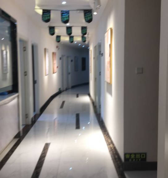 南寧馥顏醫(yī)療美容門診部_走廊