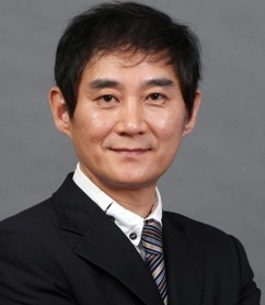 崔容碩