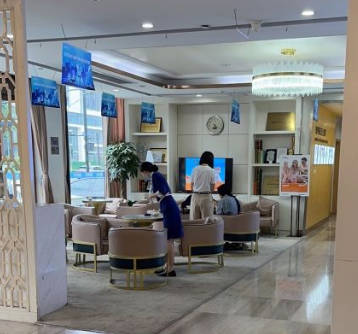 杭州美奧口腔門診部_休息區(qū)