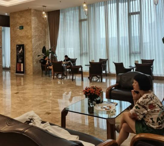 成都春天醫(yī)學(xué)美容診所_休息區(qū)