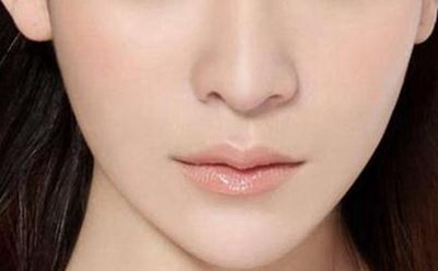 2023中山拉皮去眼袋細(xì)紋醫(yī)生前十名排行選擇哪家好？趙正、肖典明、劉兵這些專家正規(guī)靠譜，值得信賴