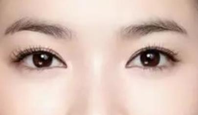 鄭州隆鼻手術(shù)業(yè)界比較好的醫(yī)師陣容重磅揭曉，吳振、柳燕、荊志輝等名家齊聚，實力解析震撼來襲
