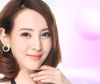 南京華美裴旭芳：眼部修復(fù)科普，醫(yī)生個(gè)人資料與價(jià)格表詳解