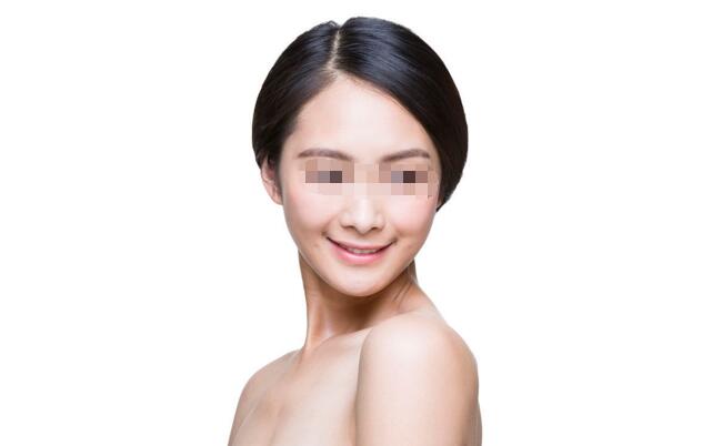 華西整形科的醫(yī)生實力及隆胸手術術后反饋