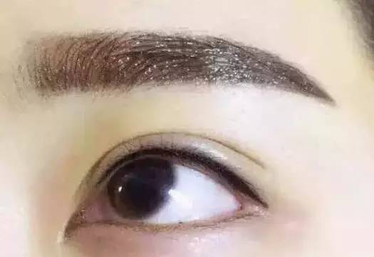 成都吸脂術(shù)前十位醫(yī)生評(píng)比，有名的專家蒲小兵、張寒、曹世華堪稱翹楚